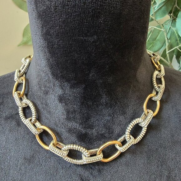 Womens Gold Tone Classic Cable Link Chain Necklace Jewelry with Toggle Clasp - Picture 2 of 6